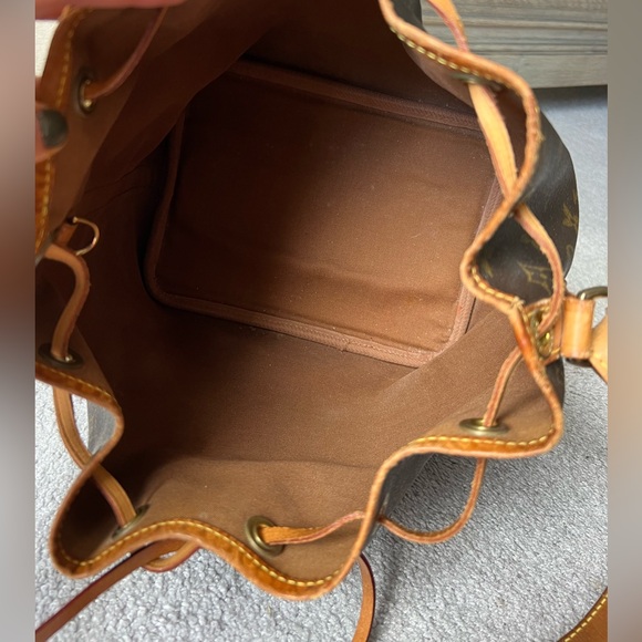 Louis Vuitton Petit Noé - Picture 11 of 11